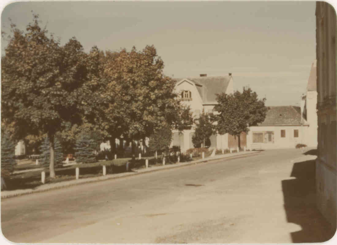 Hauptplatz mit ehemaligen Park