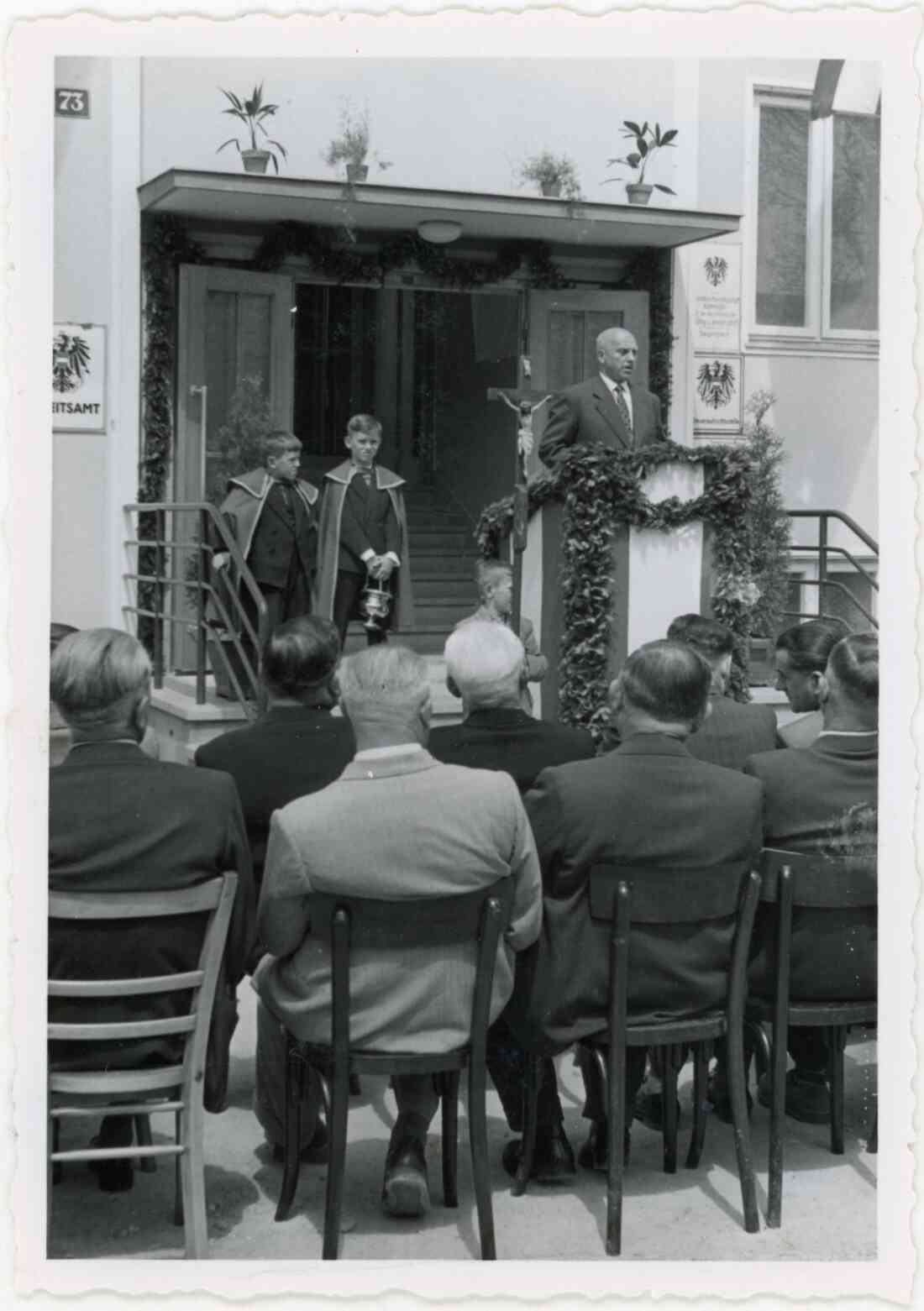 Einweihung des Arbeitsamts am Ostersonntag 1957 in der Vorstadt 3