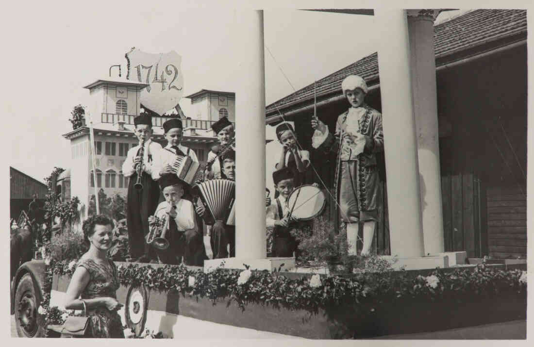 Volksfest mit Blumenkorso 18. August 1957