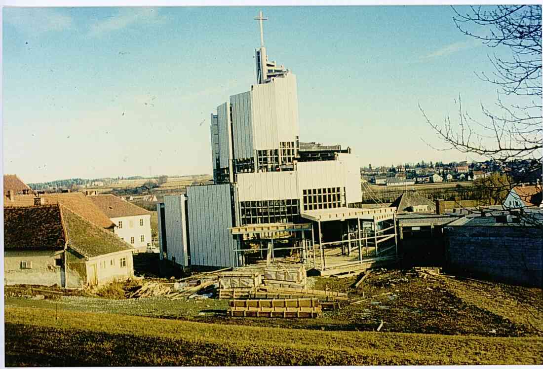 Kirche_Hl.Geist-Kirche_Verkleidung_02