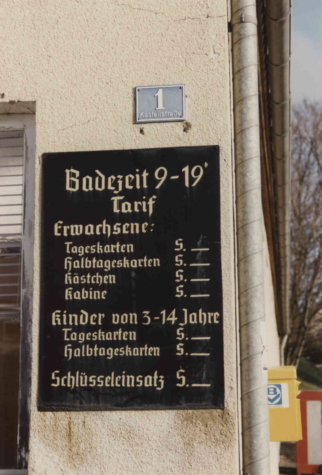 Ehemaliges Schwimmbad, nun ein Biotop der Hauptschule Stegersbach am am 19.09.1992 in der Kastellstraße 1