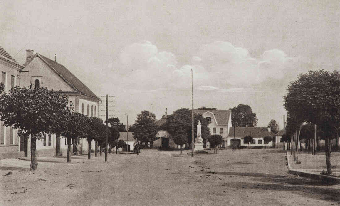 Hauptplatz, Kriegerdenkmal, Geschäft Krammer