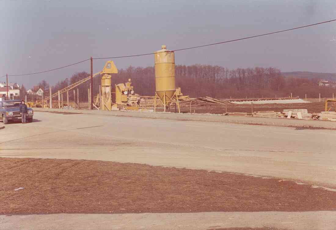 Bau der HAK und Handelschule im Feber 1976 in der Kirchengasse 44