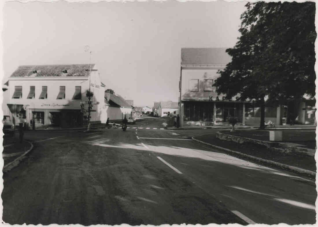 Am Tag der Weihe des Rathauses am 08. Jänner 1950, Hauptstraße, Wienerstraße, Herrengasse, Kaufhaus Lorenz Radnetter, Fleischerei Kapesky