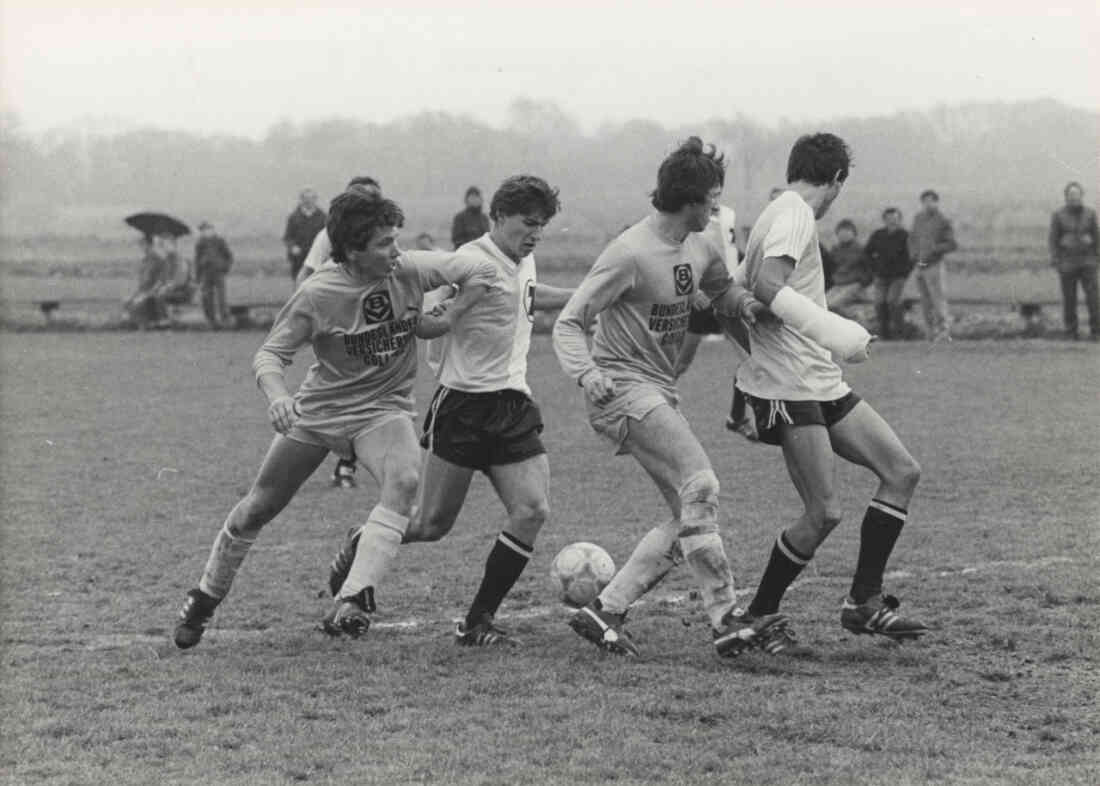 SV Stegersbach im  Auswärtsmatch gegen den SV Mischendorf im Herbst 1984, Enstand 3:2