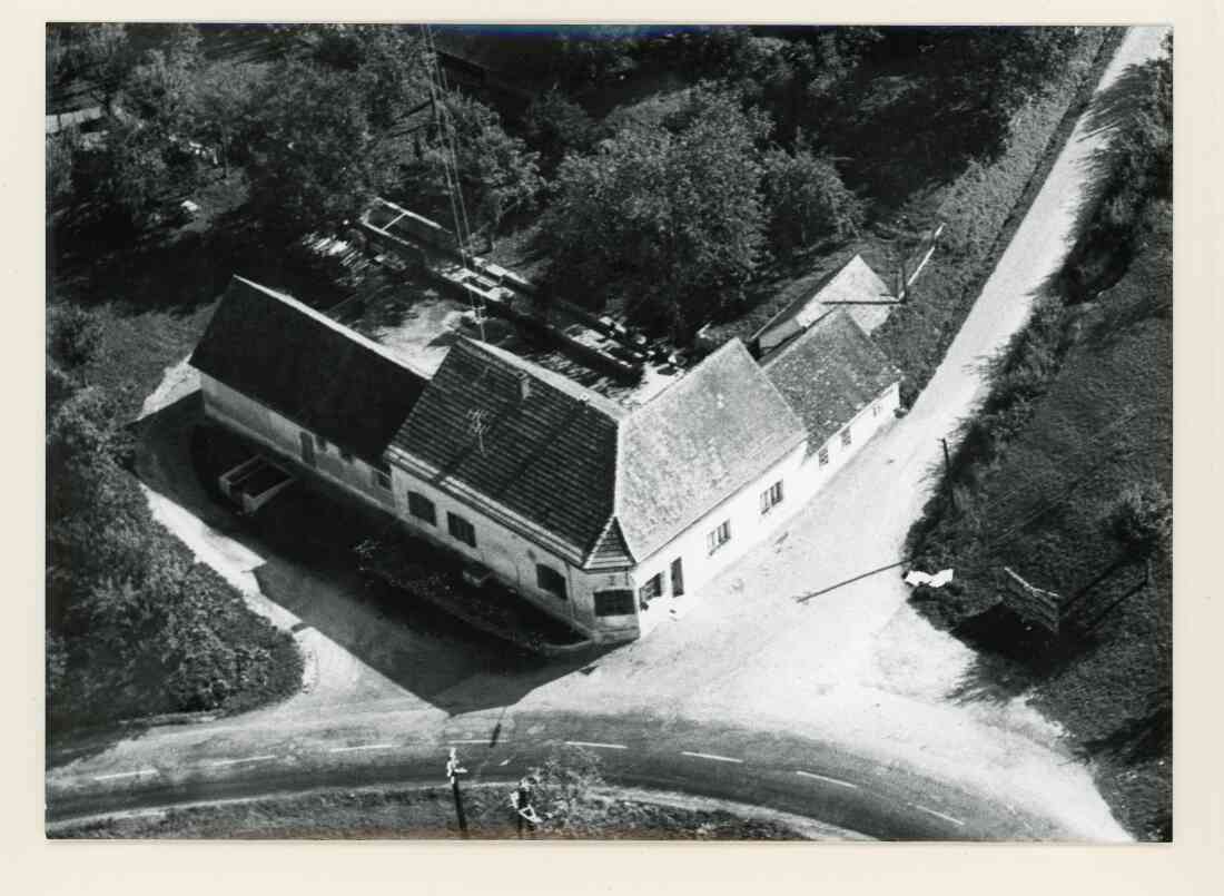 Luftbild des Gasthof Six in der Grazer Straße 75 und an der Ecke Oberbergen 1