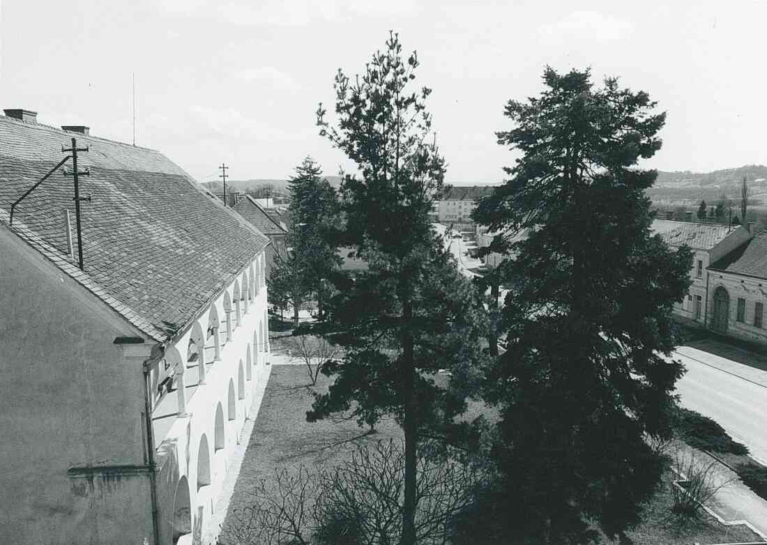 Kastell und Hauptstraße am 10.04. 1973