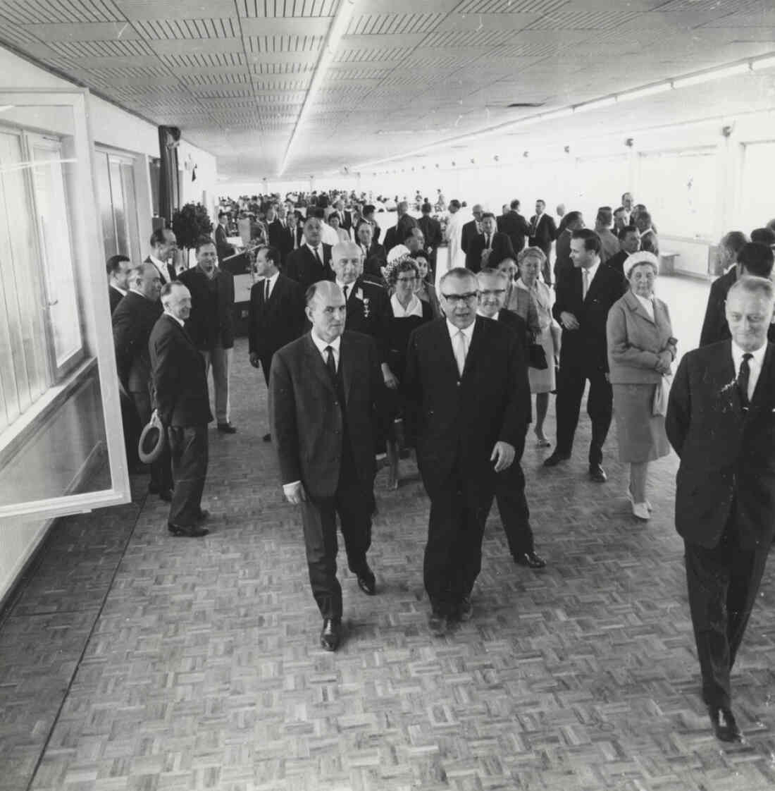 Offizielle Eröffnung des Zweigbetriebes der Firma Gloriette in Stegersach am 10.06.1964