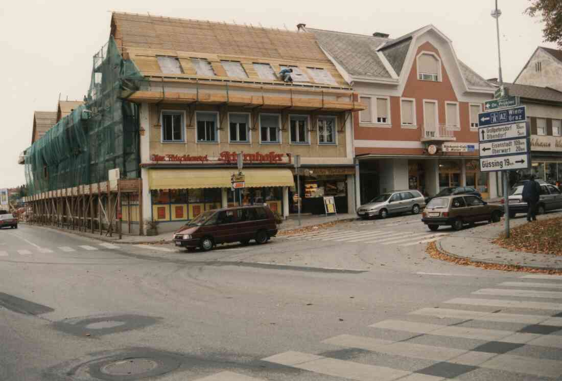 Neubau des Haus Kapesky am Hauptplatz 1 am 21.10.1997