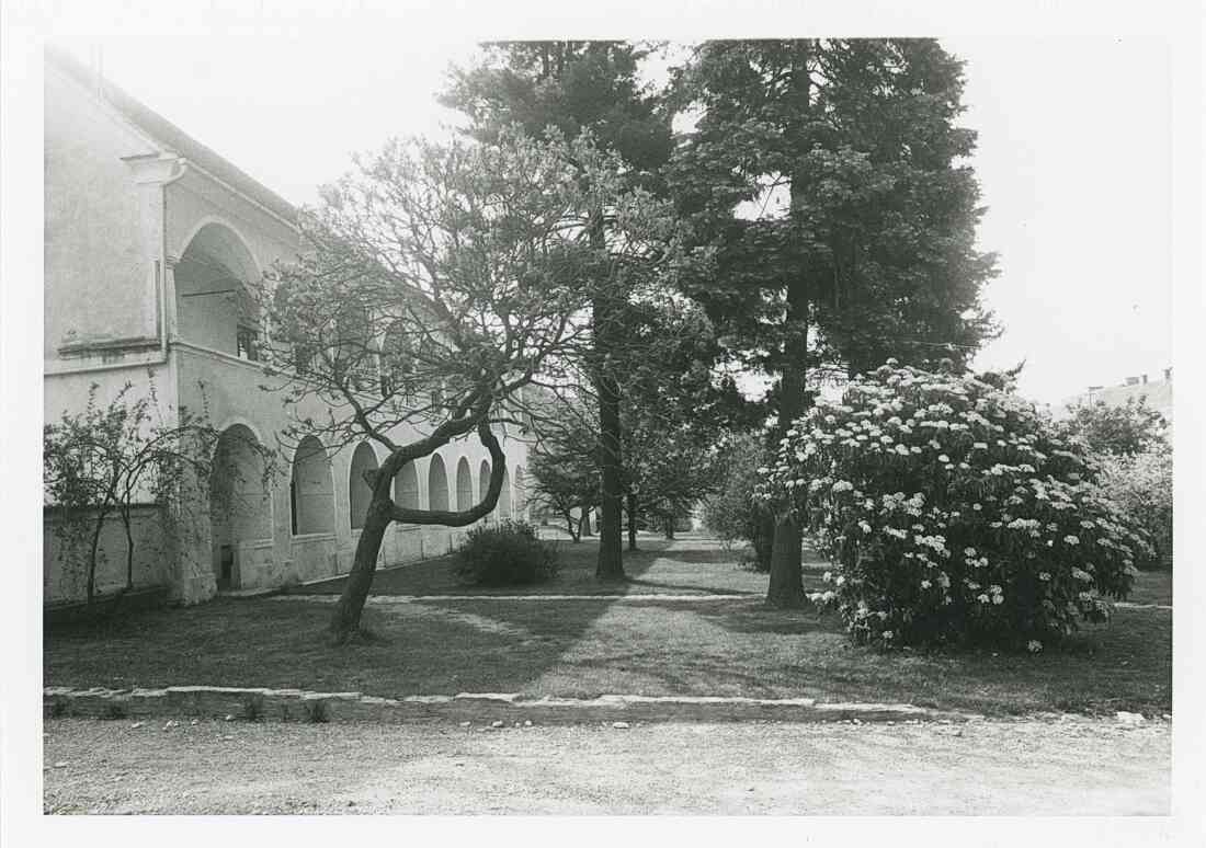 Kastell am 10.04. 1973 am Sparkassenplatz 2