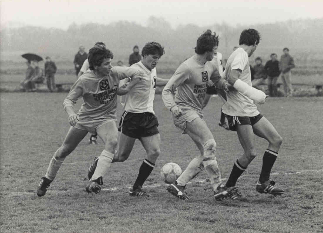 SV Stegersbach im  Auswärtsmatch gegen den SV Mischendorf im Herbst 1984, Enstand 3:2