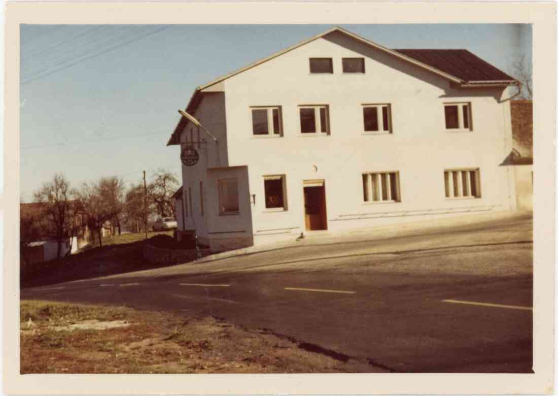 Bau des Gasthof Six in der Grazer Straße 75