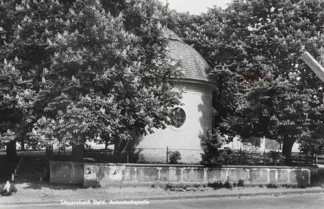 Stegersbach, Bgld, Antoniuskapelle, Hauptplatz, Park