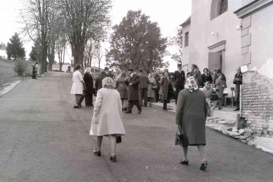 Einweihung der neuen Kirche in Stegersbach im Jahr 1974