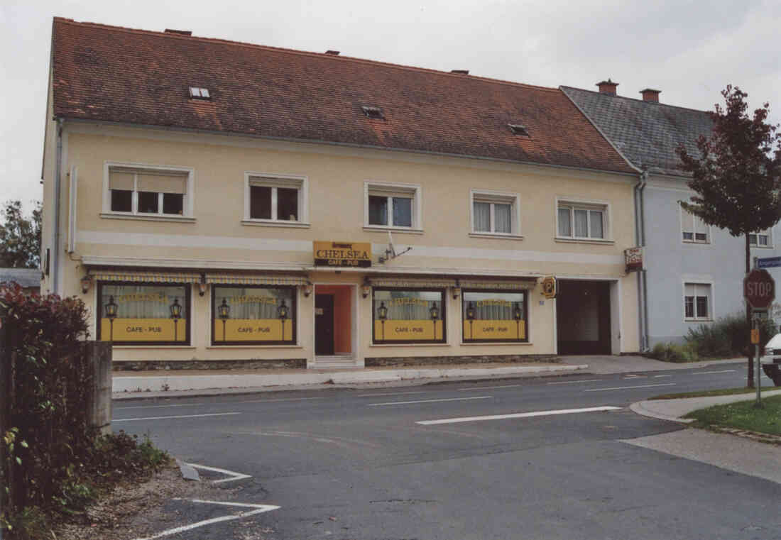 Cafe Pub Chelsea und der Installateur Heitzer, in der Hauptstraße 19