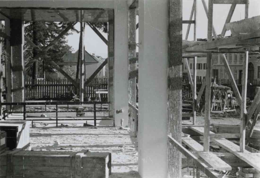Neubau des Sparkassengebäude im Jahr 1961 am Sparkassenplatz 1