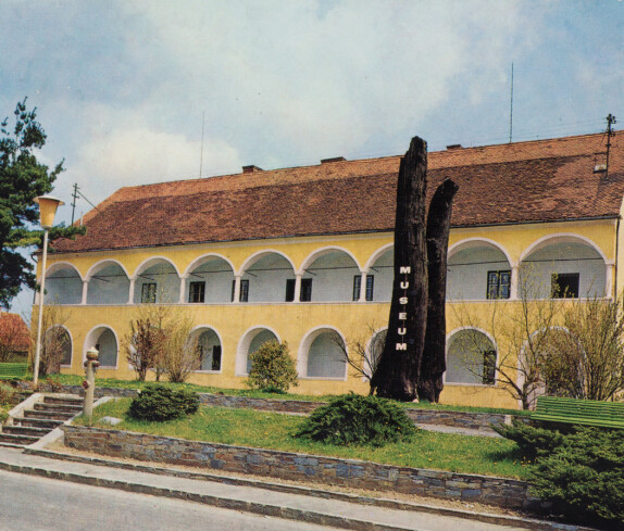 Kastell und ehemaliges Museum Stegersbach in der Haupstraße