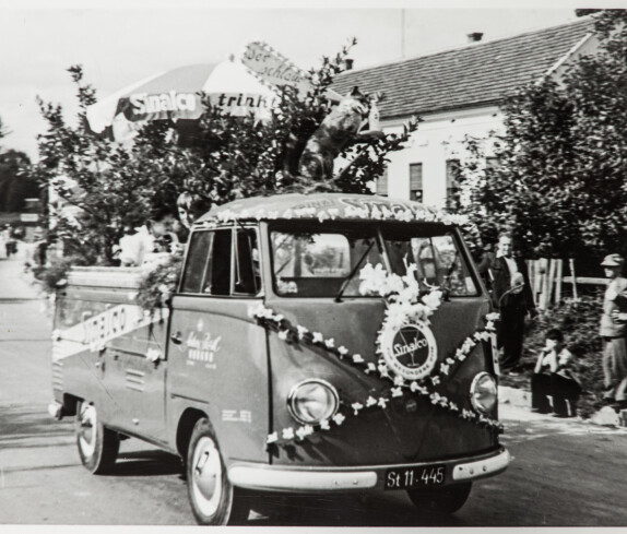 Volksfest mit Blumenkorso 18. August 1957