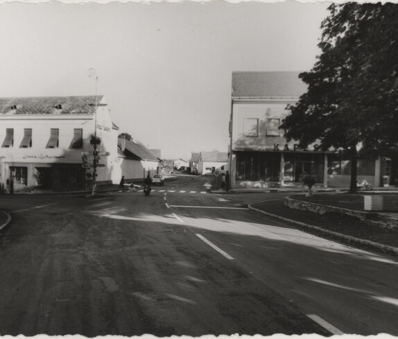 Am Tag der Weihe des Rathauses am 08. Jänner 1950, Hauptstraße, Wienerstraße, Herrengasse, Kaufhaus Lorenz Radnetter, Fleischerei Kapesky