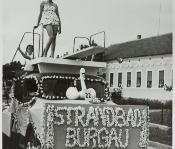 Volksfest mit Blumenkorso 18. August 1957