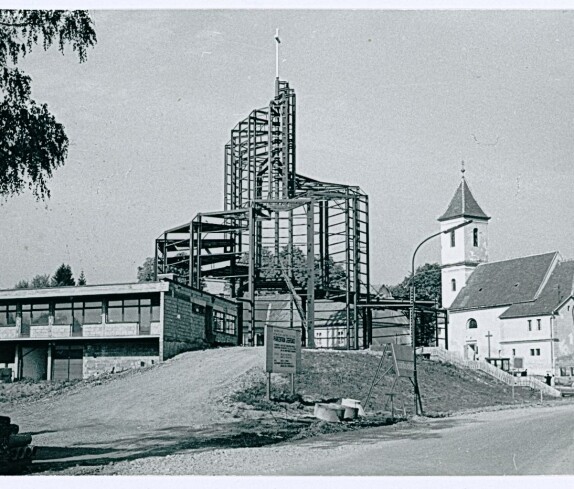 Kirche_Hl.Geist-Kirche_Kreuzsetzung_02