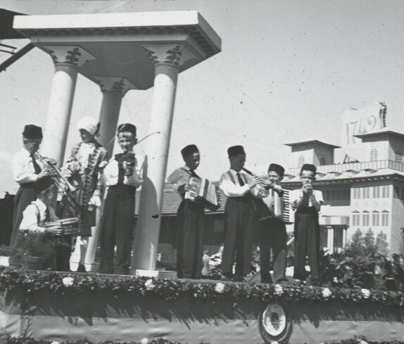 Volksfest und Blumenkorso 1955