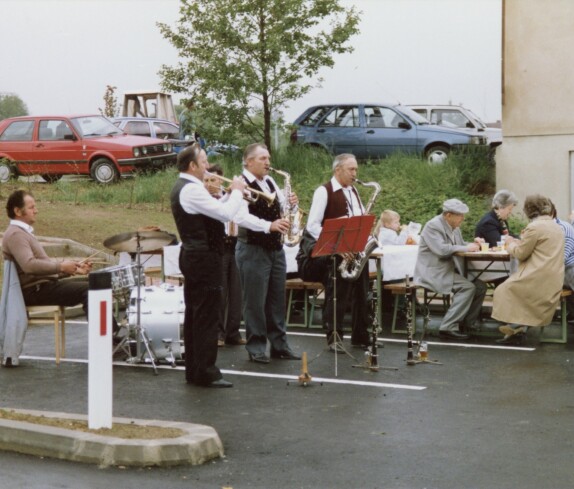 Neueröffnung Billa am 17. Mai 1989 in der Wienerstraße 19
