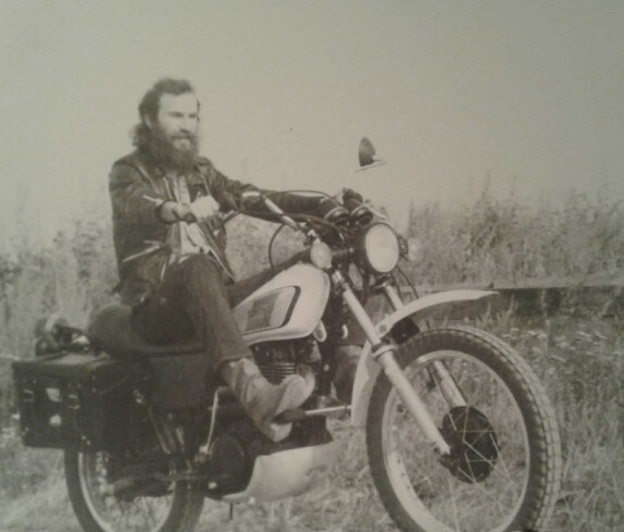 Norbert Norbi Prenner mit seiner Yamaha 500
