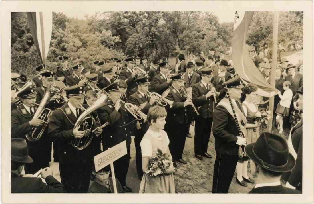 Musikkapelle Karl Kapesky bei einem Musikertreffen