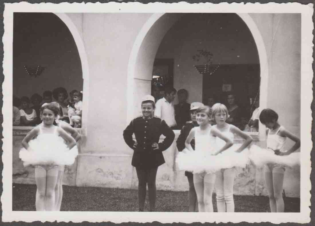 Ballettschule Stegersbach, Ballettaufführung vor dem Kastell Stegersbach