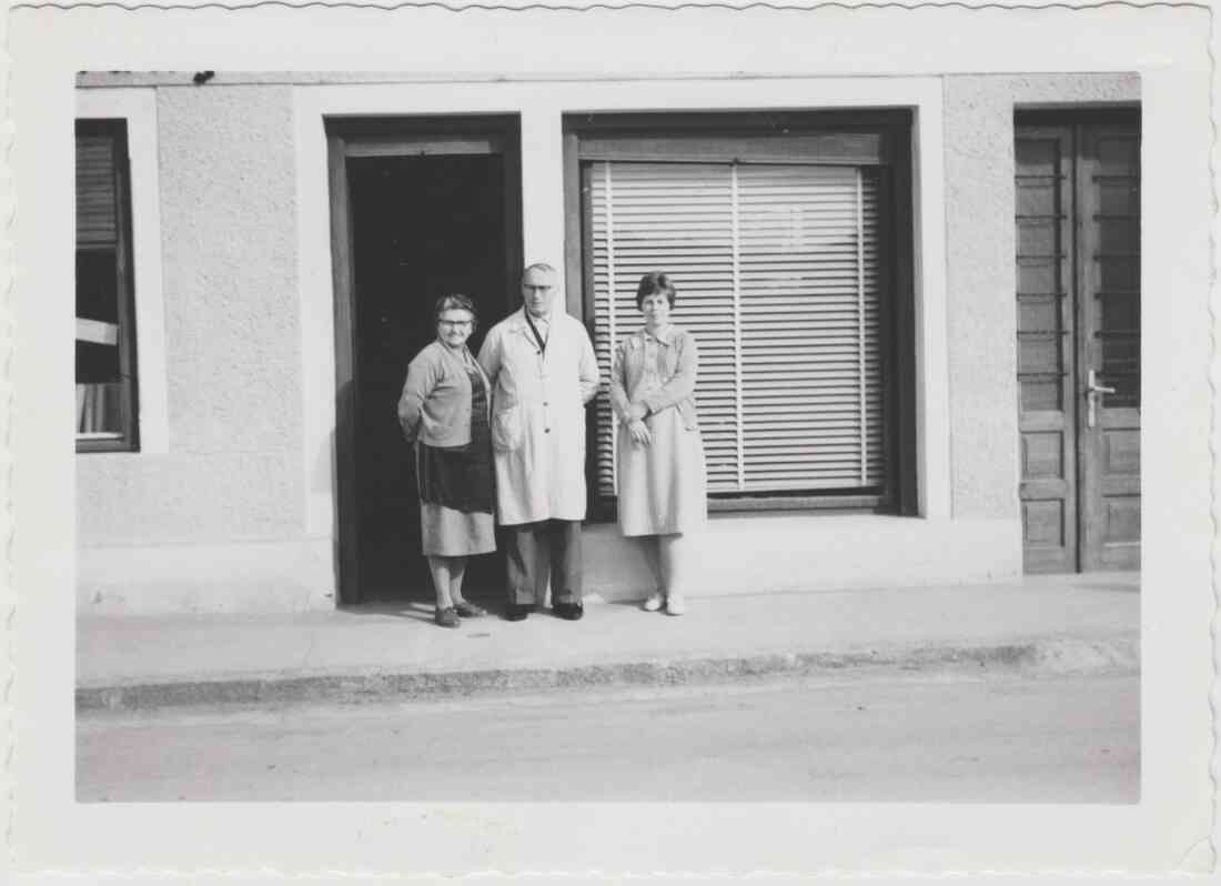 Sattler Tapezierer Franz Radnetter, Hauptstraße 37