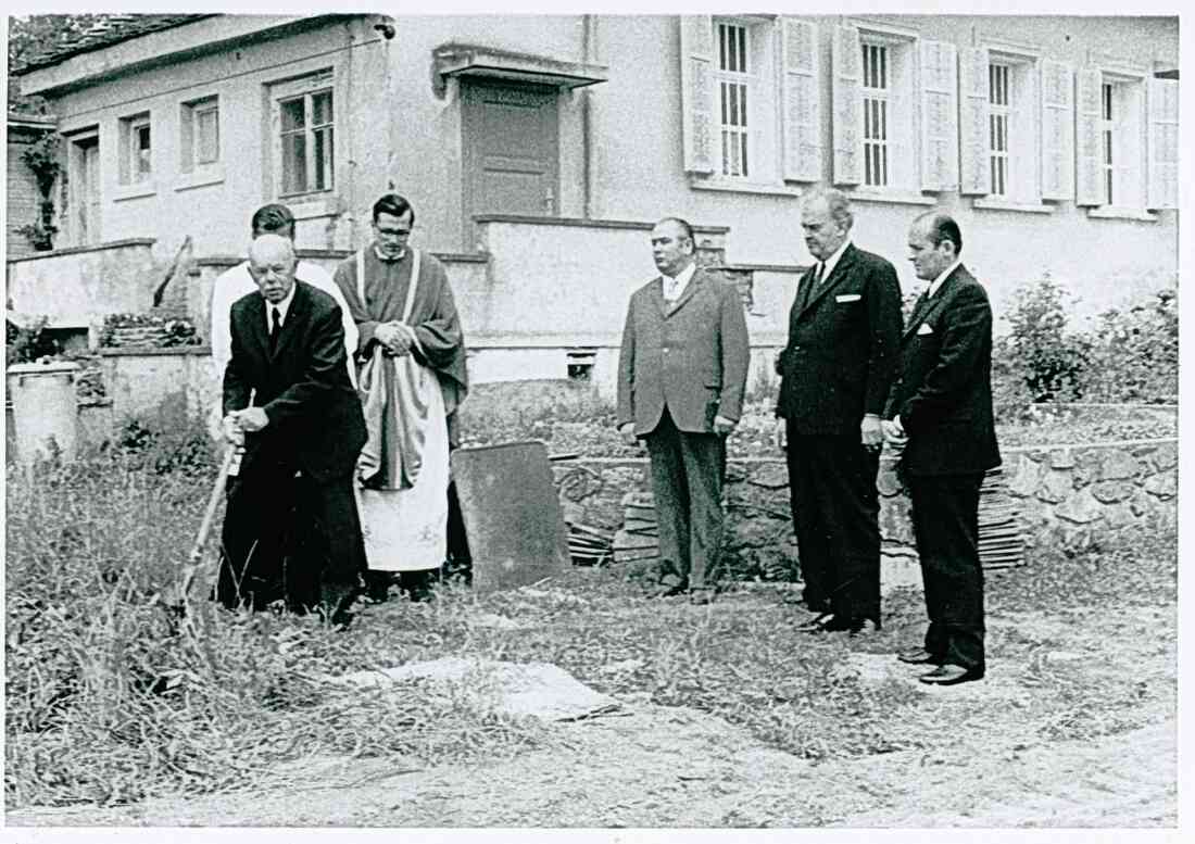 Kirche_Hl.Geist-Kirche_Spatenstich_03