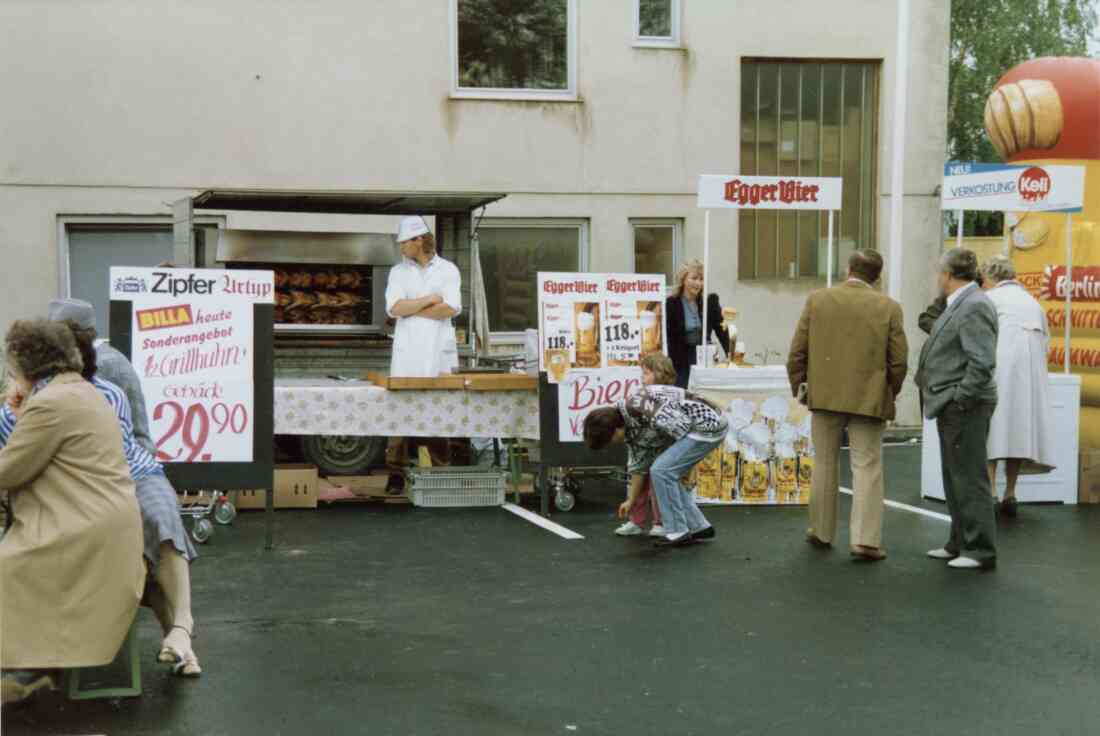 Neueröffnung Billa am 17. Mai 1989 in der Wienerstraße 19