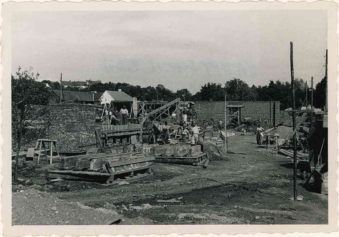 Neubau der Hauptschule August 1952