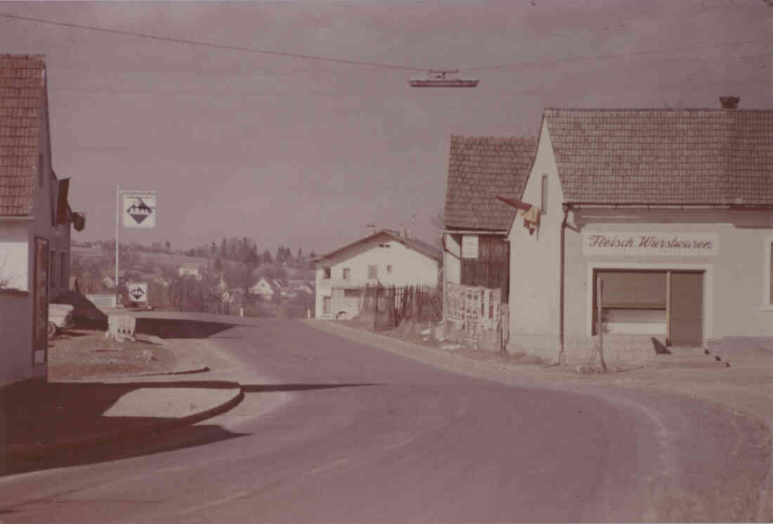 Fleischhauerei Josef Siderits, Haus Nr. 88 heute die Hintergasse 1 und die Aral Tankstelle und Autowerkstätte von Franz Mandler