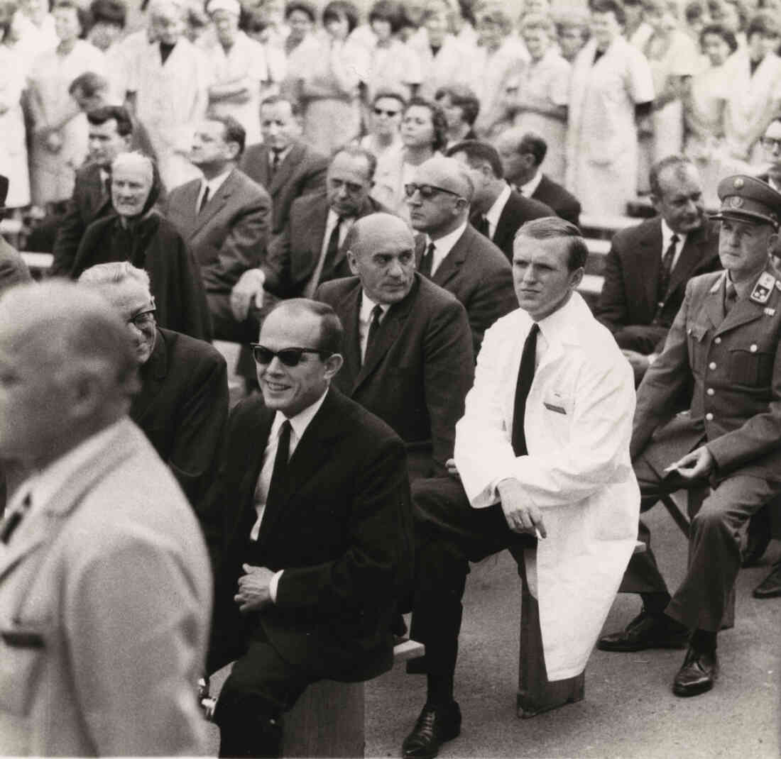 Offizielle Eröffnung des Zweigbetriebes der Firma Gloriette in Stegersach am 10.06.1964