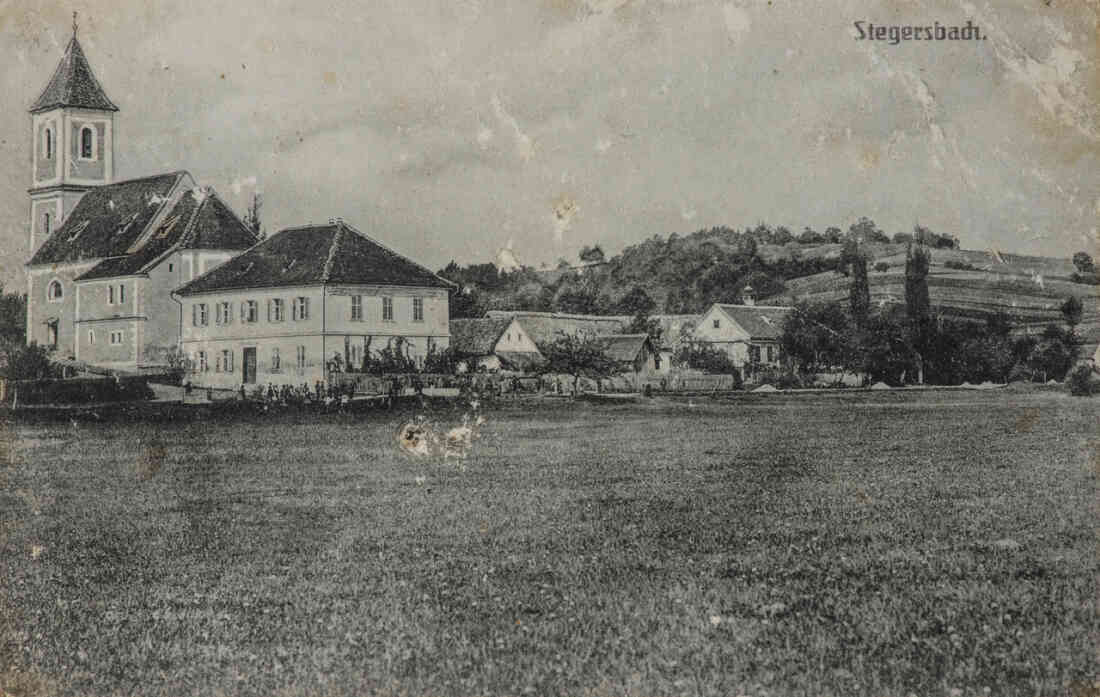 Stegersbach, Antoniuskirche, Volksschule in der Kirchengasse