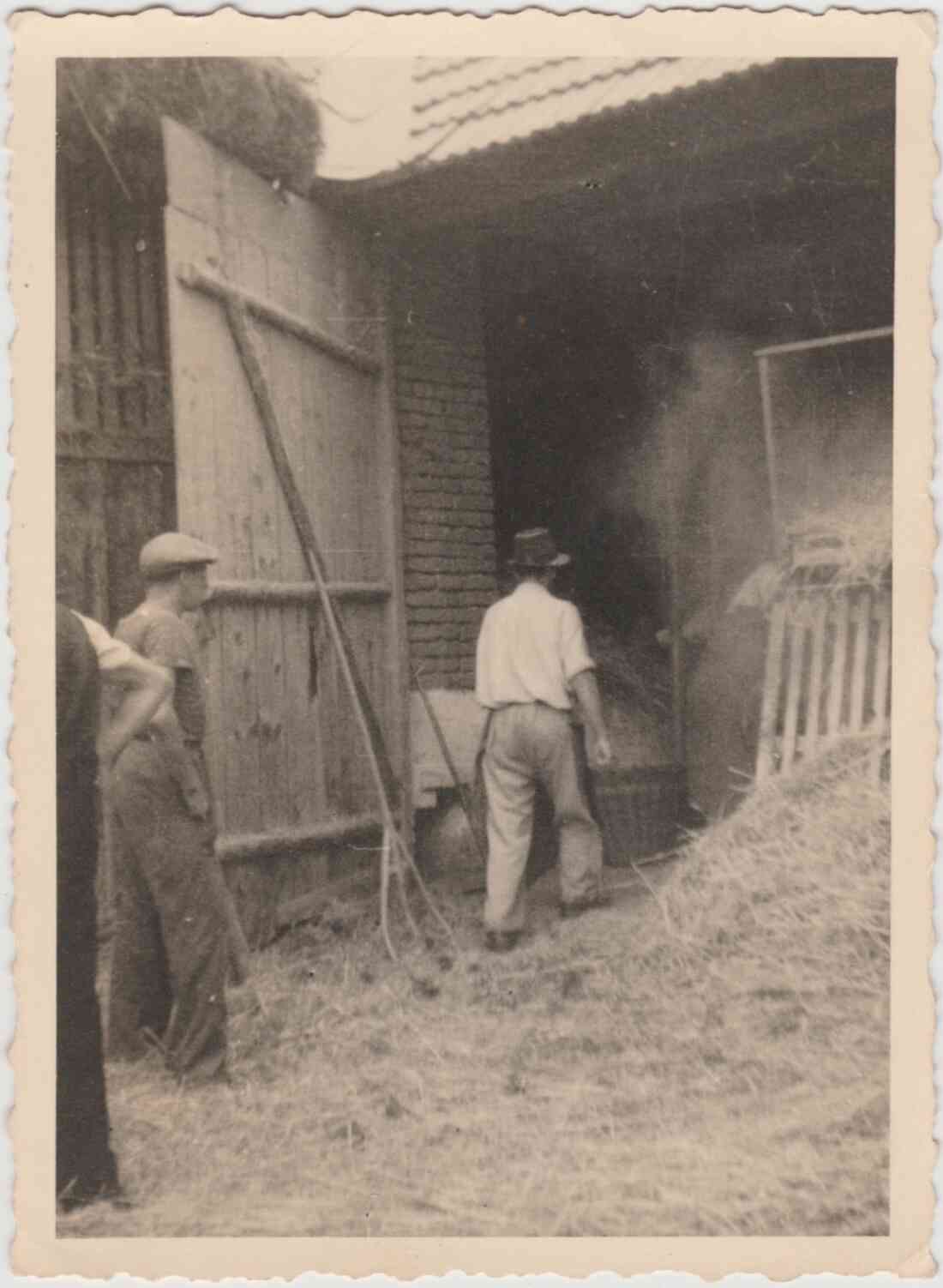 Alte Dreschmaschine im Haus Zwitkovits, Schoadastraße 28